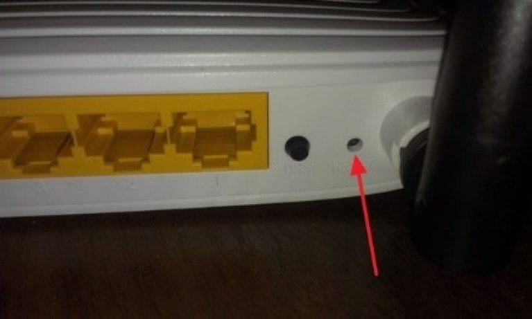 http://geek-nose.com/wp-content/uploads/2016/05/kak-vojti-v-nastrojki-routera-%E2%84%9620-767x461.jpg