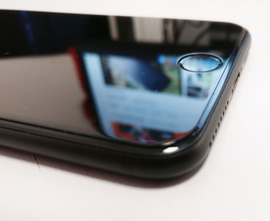 Как выбрать защитное стекло на iPhone 7: обзор семи лучших вариантов