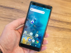 Sony Xperia XZ2 Compact – обзор толстого флагмана