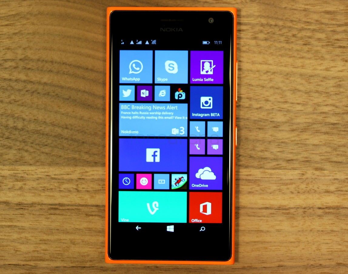 Внешний вид Nokia Lumia 730